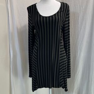 Source Unknown Black and Gray Striped Tunic